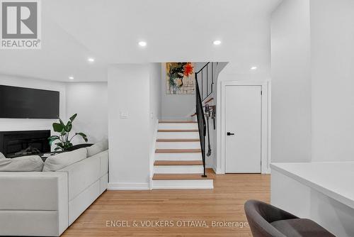 1304 Morrison Drive, Ottawa, ON 