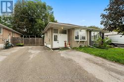 169 PENN AVENUE Newmarket, ON L3Y 2S3