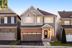 762 ROSEHILL AVENUE Ottawa, ON K2S 0X2