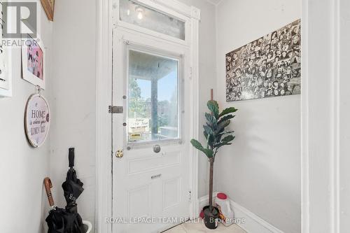 32 Melrose Avenue, Ottawa, ON 