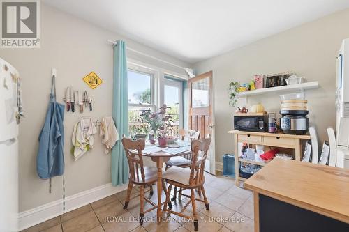 32 Melrose Avenue, Ottawa, ON 