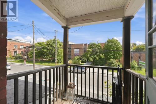 32 Melrose Avenue, Ottawa, ON 