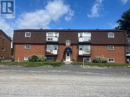 9 - 55 RACE STREET  Cornwall, ON K6H 1G7