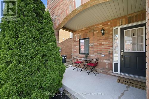 4080 Donnic Drive, Burlington, ON 