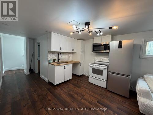 LOWER LEVEL - 323 MONTEGO RD. ROAD , Mississauga, Ontario L5B 1C6 3