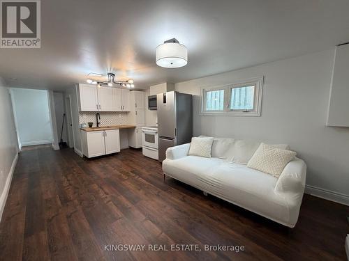 LOWER LEVEL - 323 MONTEGO RD. ROAD , Mississauga, Ontario L5B 1C6 4