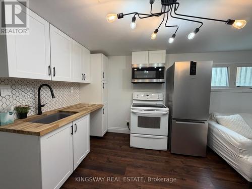 LOWER LEVEL - 323 MONTEGO RD. ROAD , Mississauga, Ontario L5B 1C6 5
