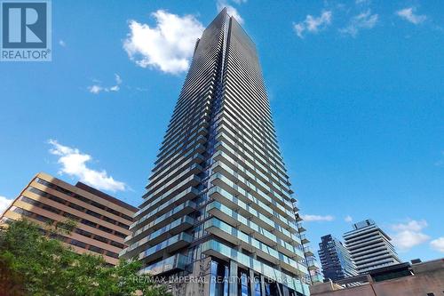 3208 - 1080 BAY STREET , Toronto, Ontario M5S 0A5 2