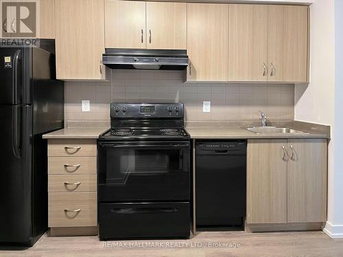 320 - 132 BERKELEY STREET , Toronto, Ontario M5A 2W9 5