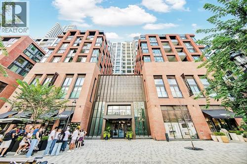 435 WELLINGTON STREET West Unit# 1205 , Toronto, Ontario M5V 0V4 2