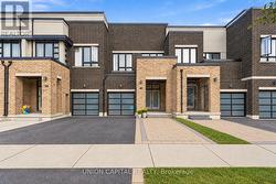 40 DARIOLE DRIVE Richmond Hill, ON L4E 0Z2