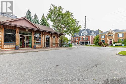 63 Queen Street S, Mississauga, ON 