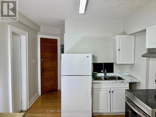 3 - 2257 DUNDAS STREET W , Toronto, Ontario M6R 1X6 4