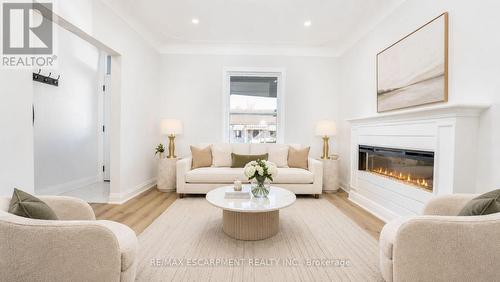 53 1/2 KINRADE AVENUE , Hamilton, Ontario L8L 6L5 5