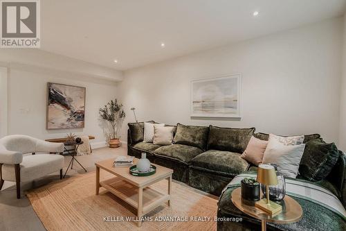 LOWER - 35 DUART PARK ROAD , Toronto, Ontario M4E 1J3 2