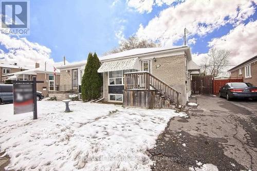 UPPER - 99 OVERTURE ROAD , Toronto, Ontario M1E 2W3 2