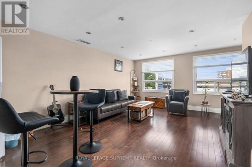 6127 STEELES AVENUE W , Toronto, Ontario M9L 2V1 5