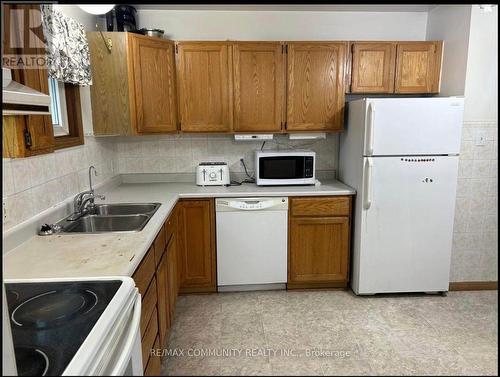 MAIN - 174 COLBORNE STREET , Kawartha Lakes, Ontario K9V 6A1 2