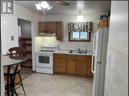MAIN - 174 COLBORNE STREET , Kawartha Lakes, Ontario K9V 6A1 5