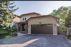 LOWER - 415 AZTEC DRIVE Oshawa, ON L1J 7T5
