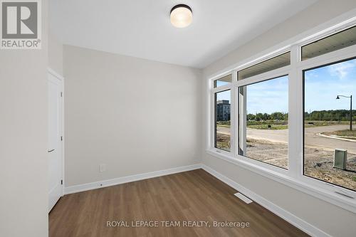 1068 DOBBIE STREET , Brockville, Ontario K6V 0G8 4
