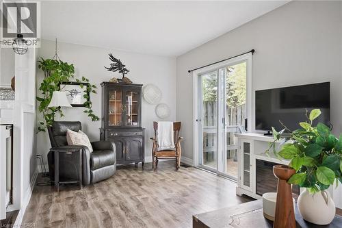 154 Shadow Wood Court, Waterloo, ON 