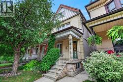 23 GARFIELD Avenue N Hamilton, ON L8M 2R5