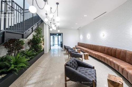 516 - 2946 DUNDAS STREET WEST STREET W , Toronto, Ontario M6P 1Y8 3