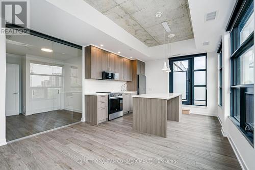 510 - 2946 DUNDAS STREET WEST STREET W , Toronto, Ontario M6P 1Y8 5