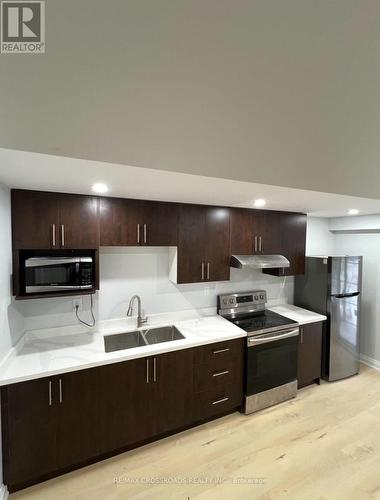 BASEMENT APARTMENT - 2388 DRESS CIRCLE CRESCENT , Oshawa, Ontario L1L 0L8 3