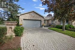 38 - 14 DOON DRIVE  London North (North G), ON N5X 3P1