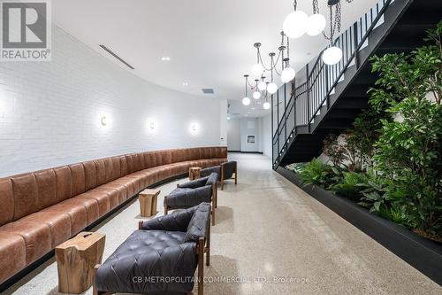 409 - 2946 DUNDAS STREET WEST STREET W , Toronto, Ontario M6P 1Y8 3