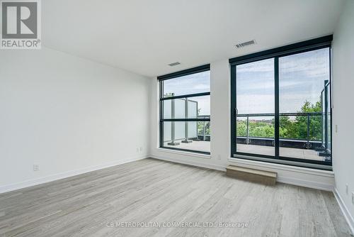 409 - 2946 DUNDAS STREET WEST STREET W , Toronto, Ontario M6P 1Y8 5
