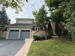 15 KINTAIL COURT Ottawa, ON K2S 1G8