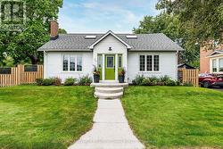32 CRAIG STREET Brampton, ON L6Y 1J1