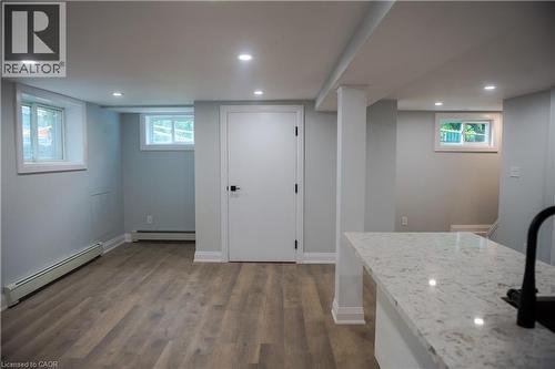 225 ALDERCREST Avenue Unit# Lower Level , Hamilton, Ontario L9B 1L5 5