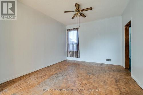 23 Oak Avenue, Hamilton, ON 