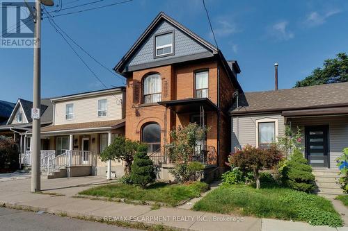 23 Oak Avenue, Hamilton, ON 