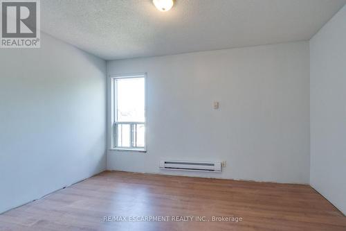 23 Oak Avenue, Hamilton, ON 