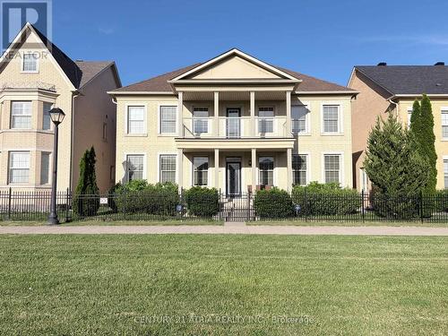 6 CRESCENT PARK LANE  Markham, ON L6C 0A6