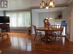 Dining Area - 