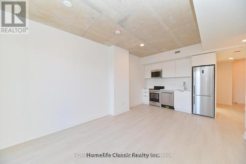 312 - 1 VINE AVENUE , Toronto, Ontario M6P 0C8 4