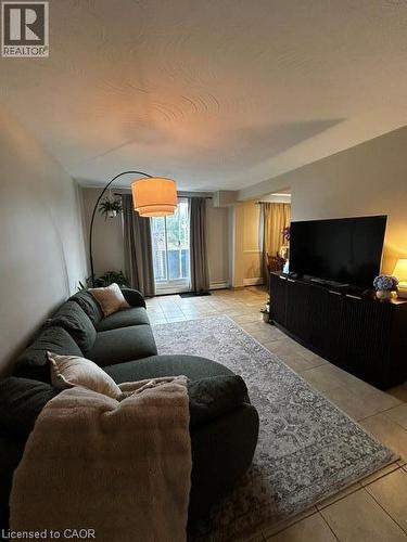 347 WATERLOO Street Unit# 5 , New Hamburg, Ontario N3A 1S7 4