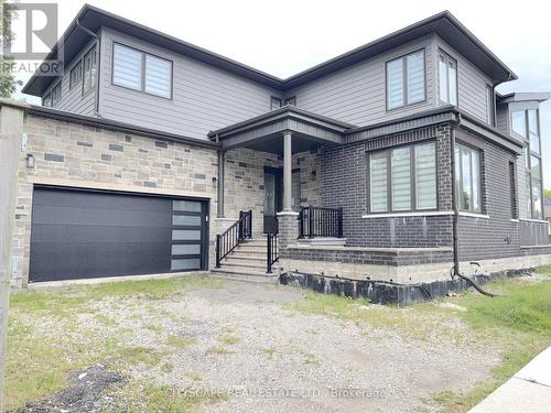 204 MARY STREET  Oakville, ON L6K 1S4