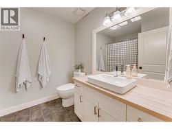 Full Bathroom - 