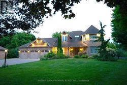 60 MAPLE WAY East Gwillimbury, ON L0G 1V0