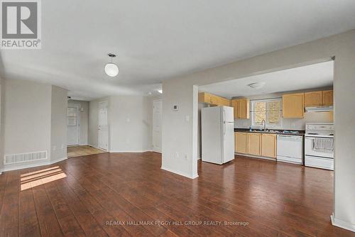 24 DUNSMORE LANE , Barrie, Ontario L4M 7A1 3