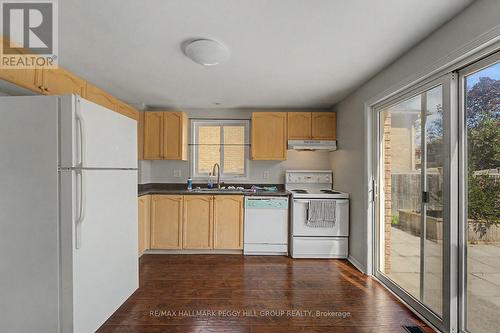 24 DUNSMORE LANE , Barrie, Ontario L4M 7A1 4