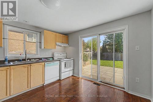 24 DUNSMORE LANE , Barrie, Ontario L4M 7A1 5