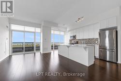 901 - 560 NORTH SERVICE ROAD N Grimsby, ON L3M 4E8